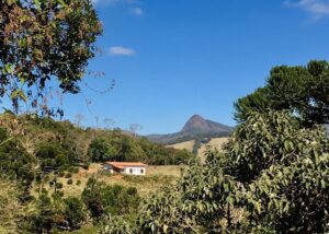 casa da Monica Davi em Gonçalves, Minas Gerais